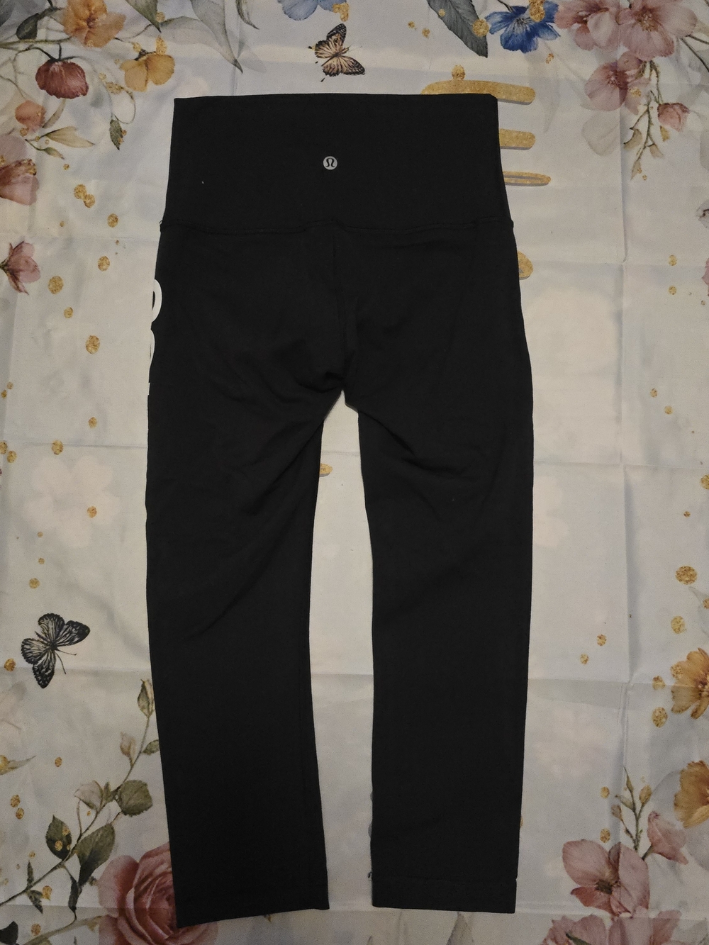 soulcycle X Lululemon Black Leggings with White Side Logo - Picture 2 of 3